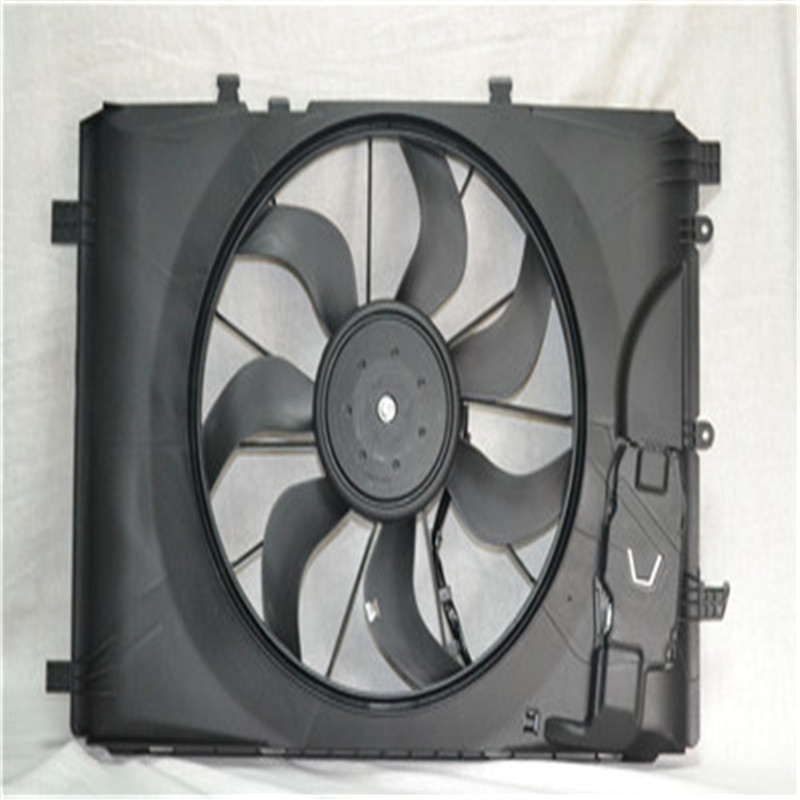 Ventilator de răcire a motorului A2465000093